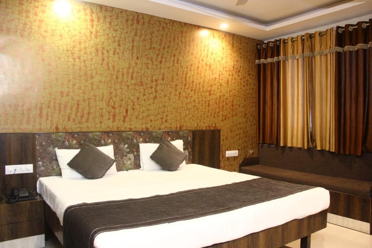 Nakshatra Hotel Banswara Exterior foto